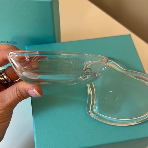 Tiffany & Co. Heart-Shaped Glass Bowl - Picture 4 of 6
